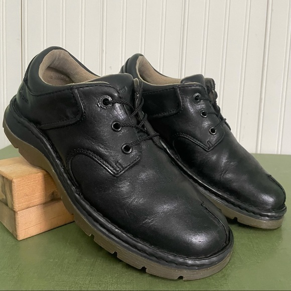 Dr. Martens Shoes - Dr Martens Unisex Split Toe Monochrome 3-Eyelet Oxfords #8B76 *Thailand*
